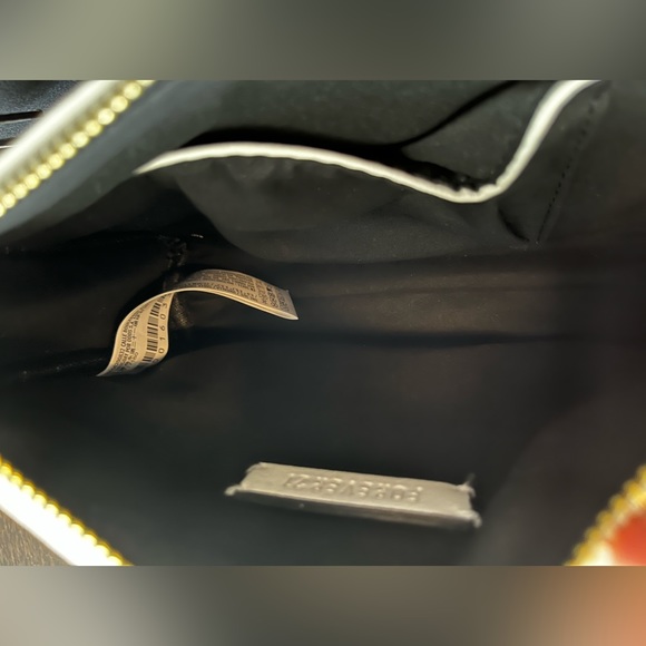 Forever 21 Crossbody Bag - Picture 4 of 5